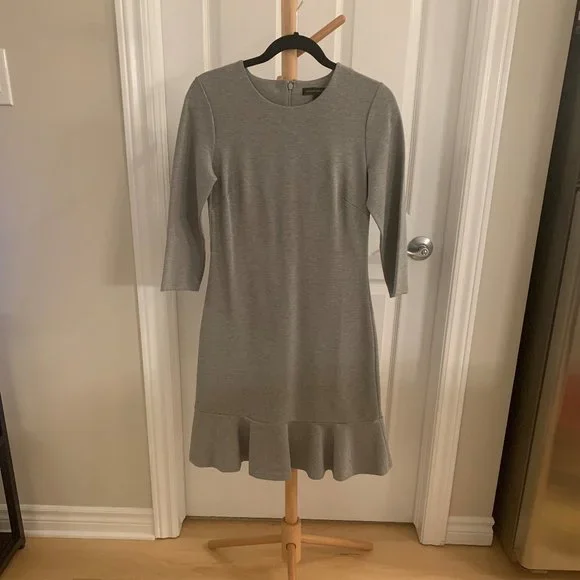 Dress - Picture 1 of 4